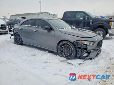 Czwarte zdjęcie samochodu z boku: 2022 MERCEDES-BENZ CLA 45 AMG VIN:W1K5J5DB6NN277330 - miniatura