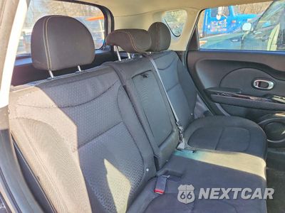 Zdjęcie 10 z 12 samochodu: 2014 KIA SOUL + VIN:KNDJP3A52E7022740 - miniatura
