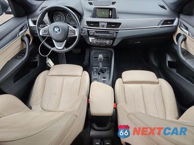 Zdjęcie 8 z 13 samochodu: 2017 BMW X1 XDRIVE28I VIN:WBXHT3C39H5F84579 - miniatura
