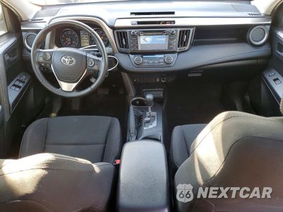 Zdjęcie 8 z 13 samochodu: 2017 TOYOTA RAV4 XLE VIN:JTMWFREV6HJ146751 - miniatura