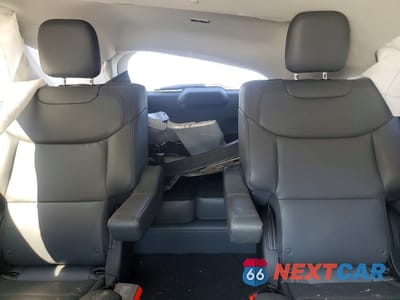 Zdjęcie 10 z 14 samochodu: 2025 FORD EXPLORER ACTIVE VIN:1FMUK8DH5SGC78957 - miniatura