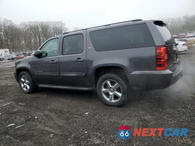 Drugie zdjęcie samochodu z przodu: 2010 CHEVROLET SUBURBAN K1500 LS VIN:1GNUKHE37AR148650 - miniatura