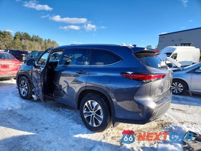 Drugie zdjęcie samochodu z przodu: 2023 TOYOTA HIGHLANDER L VIN:5TDKDRBH8PS042265 - miniatura