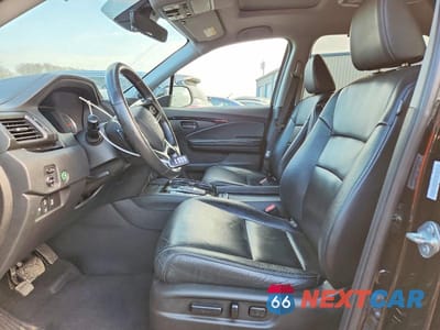 Zdjęcie 7 z 13 samochodu: 2019 HONDA PILOT TOURING VIN:5FNYF6H92KB033531 - miniatura