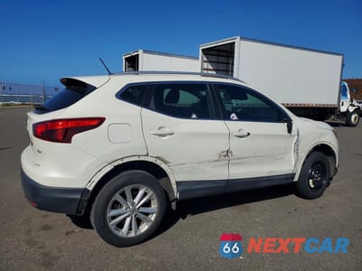 Trzecie zdjęcie samochodu z tyłu: 2017 NISSAN ROGUE SPORT S VIN:JN1BJ1CP3HW013129 - miniatura