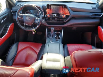 Zdjęcie 8 z 14 samochodu: 2021 TOYOTA HIGHLANDER XSE VIN:5TDLZRBHXMS099746 - miniatura