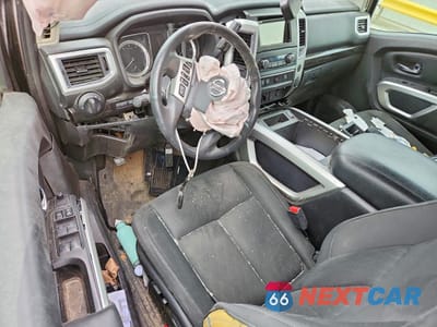 Zdjęcie 8 z 12 samochodu: 2017 NISSAN TITAN SV VIN:1N6AA1E50HN572886 - miniatura