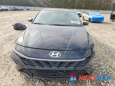 Piąte zdjęcie samochodu w środku: 2026 HYUNDAI ELANTRA SEL SPORT VIN:KMHLM4DG8TU114904 - miniatura