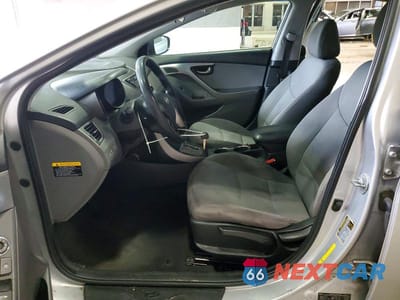 Zdjęcie 7 z 12 samochodu: 2013 HYUNDAI ELANTRA GLS VIN:5NPDH4AEXDH365547 - miniatura