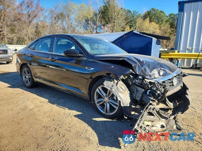 Czwarte zdjęcie samochodu z boku: 2020 VOLKSWAGEN JETTA S VIN:3VWC57BU8LM087314 - miniatura