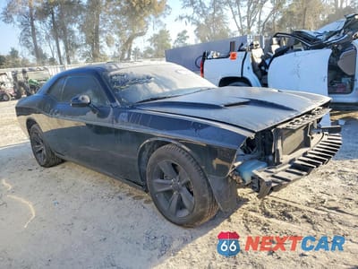 Czwarte zdjęcie samochodu z boku: 2015 DODGE CHALLENGER SXT VIN:2C3CDZAG5FH703197 - miniatura