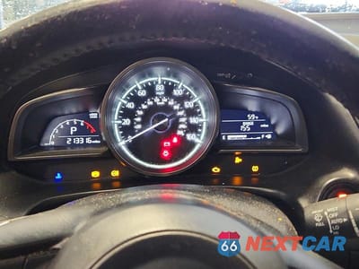 Zdjęcie 9 z 12 samochodu: 2018 MAZDA 3 TOURING VIN:3MZBN1V32JM164350 - miniatura