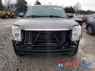 Piąte zdjęcie samochodu w środku: 2013 GMC YUKON SLE VIN:1GKS2AE03DR357907 - miniatura