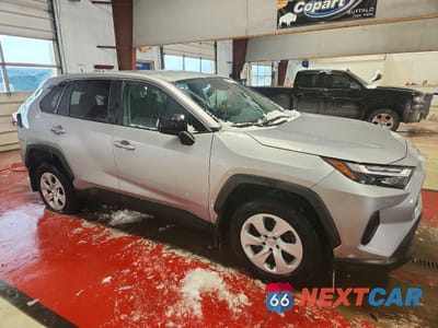 Czwarte zdjęcie samochodu z boku: 2025 TOYOTA RAV4 LE VIN:2T3F1RFV4SW542375 - miniatura