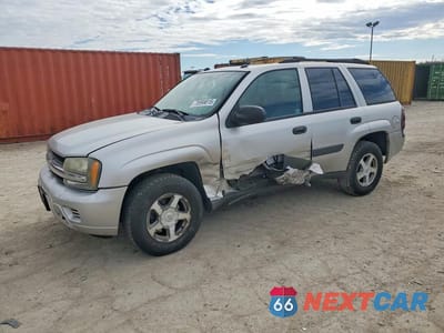 2005 CHEV TRAILBLAZER 1GNDT13SX52260260 - główne zdjęcie licytacji z USA - miniatura
