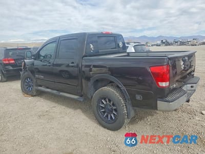 Drugie zdjęcie samochodu z przodu: 2015 NISSAN TITAN SV VIN:1N6AA0EC5FN509949 - miniatura