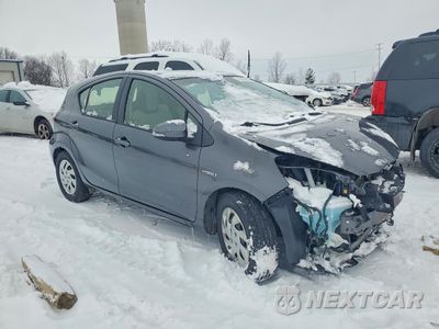 Czwarte zdjęcie samochodu z boku: 2015 TOYOTA PRIUS C VIN:JTDKDTB36F1103951 - miniatura