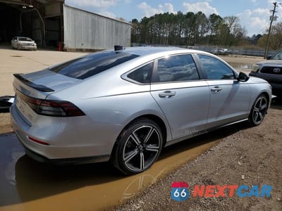 Trzecie zdjęcie samochodu z tyłu: 2025 HONDA ACCORD HYBRID SPORT VIN:1HGCY2F55SA068426 - miniatura