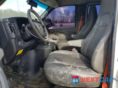 Zdjęcie 7 z 14 samochodu: 2013 CHEVROLET EXPRESS G2500 VIN:1GCWGFCA0D1903861 - miniatura