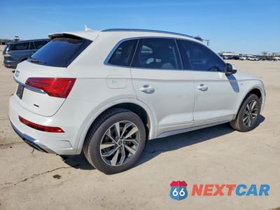 Trzecie zdjęcie samochodu z tyłu: 2023 AUDI Q5 PREMIUM PLUS 45 VIN:WA1EAAFY8P2118988 - miniatura