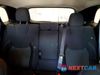 Zdjęcie 10 z 15 samochodu: 2020 JEEP CHEROKEE LATITUDE VIN:1C4PJLCB4LD619028 - miniatura