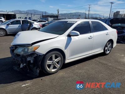 2014 TOYOTA CAMRY SE 4T1BF1FK5EU367980 - główne zdjęcie licytacji z USA - miniatura