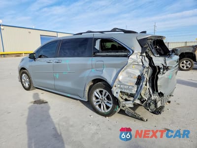 Drugie zdjęcie samochodu z przodu: 2022 TOYOTA SIENNA XLE VIN:5TDASKFC6NS049400 - miniatura