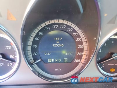 Zdjęcie 9 z 12 samochodu: 2009 MERCEDES-BENZ C 300 4MATIC VIN:WDDGF81X29F306219 - miniatura