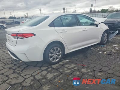 Trzecie zdjęcie samochodu z tyłu: 2022 TOYOTA COROLLA LE VIN:5YFEPMAE4NP342082 - miniatura