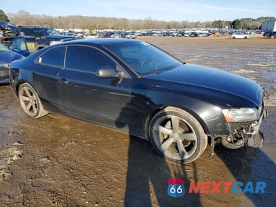 Czwarte zdjęcie samochodu z boku: 2011 AUDI A5 PREMIUM PLUS VIN:WAULFAFR8BA044989 - miniatura