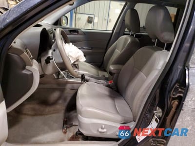 Zdjęcie 7 z 11 samochodu: 2010 SUBARU FORESTER 2.5X PREMIUM VIN:JF2SH6CC1AH761487 - miniatura