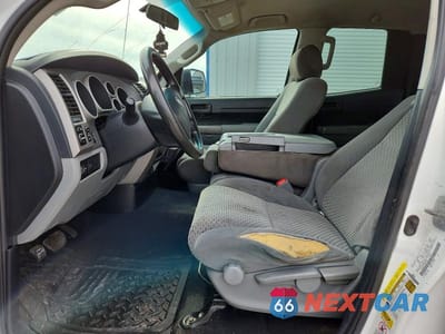 Zdjęcie 7 z 11 samochodu: 2013 TOYOTA TUNDRA DOUBLE CAB SR5 VIN:5TFRM5F13DX058447 - miniatura