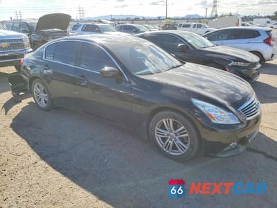 Czwarte zdjęcie samochodu z boku: 2015 INFINITI Q40 BASE VIN:JN1CV6AP3FM580779 - miniatura