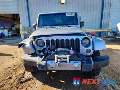 Piąte zdjęcie samochodu w środku: 2015 JEEP WRANGLER SAHARA VIN:1C4AJWBG1FL538759 - miniatura