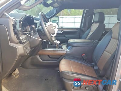 Zdjęcie 7 z 11 samochodu: 2024 CHEVROLET SILVERADO K3500 HIGH COUNTRY VIN:2GC4YVEY6R1148385 - miniatura