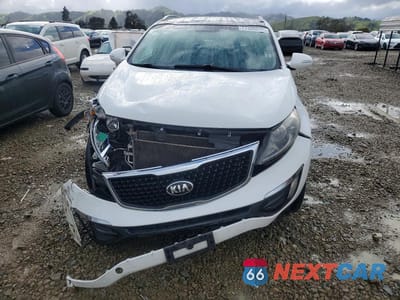 Piąte zdjęcie samochodu w środku: 2015 KIA SPORTAGE EX VIN:KNDPC3AC9F7784436 - miniatura
