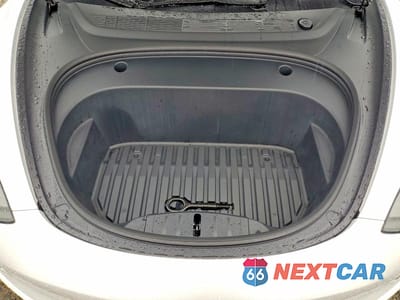 Zdjęcie 11 z 12 samochodu: 2023 TESLA MODEL 3 VIN:5YJ3E1EA6PF542950 - miniatura