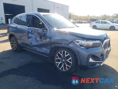 Czwarte zdjęcie samochodu z boku: 2021 BMW X1 SDRIVE28I VIN:WBXJG7C06M5S28259 - miniatura