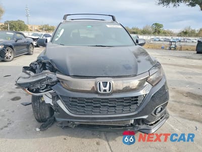 Piąte zdjęcie samochodu w środku: 2022 HONDA HR-V SPORT VIN:3CZRU5H17NM710128 - miniatura