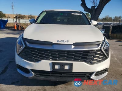 Piąte zdjęcie samochodu w środku: 2024 KIA SPORTAGE LX VIN:KNDPUCDFXR7252037 - miniatura