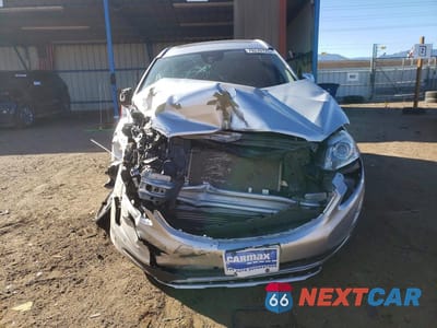 Piąte zdjęcie samochodu w środku: 2017 VOLVO XC60 T6 INSCRIPTION VIN:YV449MRU0H2060622 - miniatura