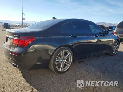 Trzecie zdjęcie samochodu z tyłu: 2013 BMW 750 I VIN:WBAYA8C51DC996626 - miniatura