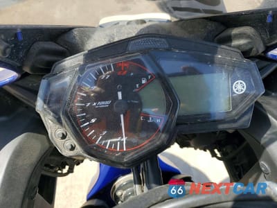 Zdjęcie 7 z 9 samochodu: 2015 YAMAHA YZFR3 VIN:MH3RH06Y6FK002380 - miniatura