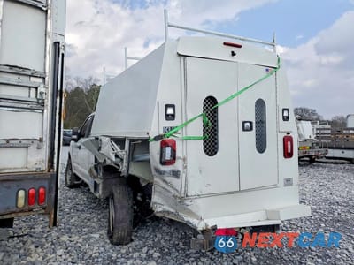 Drugie zdjęcie samochodu z przodu: 2018 FORD F350 SUPER DUTY UTILITY / SERVICE TRUCK VIN:1FD8X3F63JEC95302 - miniatura
