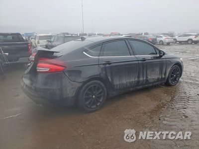 Trzecie zdjęcie samochodu z tyłu: 2020 FORD FUSION SE VIN:3FA6P0HDXLR186721 - miniatura