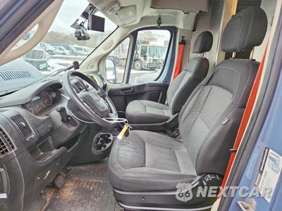 Zdjęcie 7 z 13 samochodu: 2020 RAM PROMASTER 3500 VIN:3C6URVJG7LE129128 - miniatura