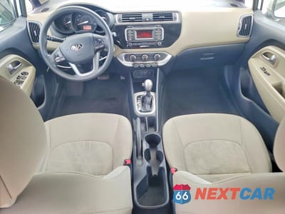 Zdjęcie 8 z 12 samochodu: 2016 KIA RIO LX VIN:KNADM4A38G6598526 - miniatura
