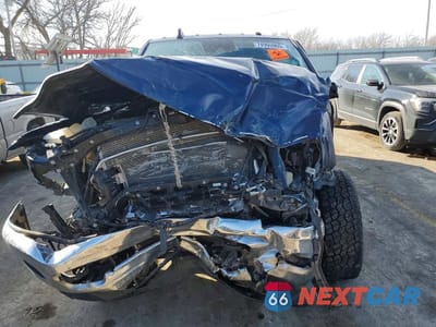 Piąte zdjęcie samochodu w środku: 2024 RAM 2500 TRADESMAN VIN:3C6UR5CL8RG233425 - miniatura