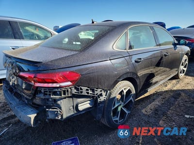 Trzecie zdjęcie samochodu z tyłu: 2021 VOLKSWAGEN PASSAT R-LINE VIN:1VWMA7A34MC017210 - miniatura