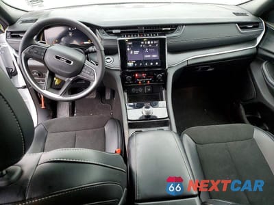 Zdjęcie 8 z 13 samochodu: 2025 JEEP GRAND CHEROKEE LAREDO VIN:1C4RJHAG5SC279719 - miniatura